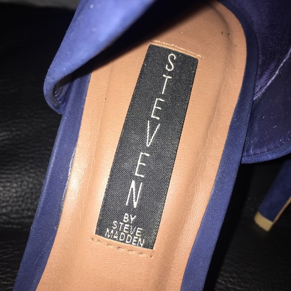 Heels - Picture 2 of 3